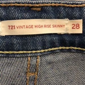 Levi’s high rise vintage skinny jean